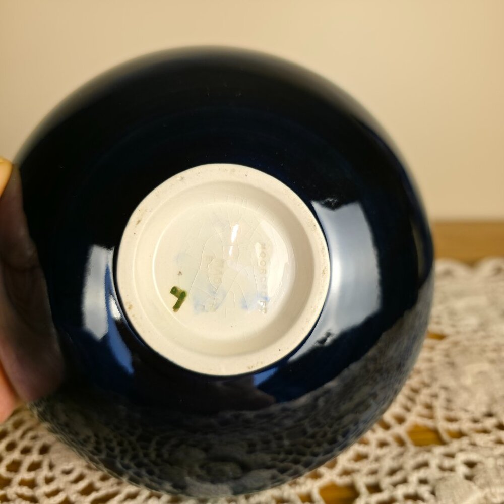 Vintage Moorcroft Hibiscus Art Pottery Bowl - Picture 7 of 8